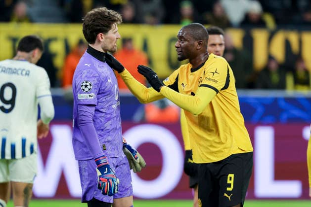 Goalkeeper Gregor Kobel Borussia Dortmund and Serhou Guirassy Borussia Dortmund talk together, UEFA Champions League 2025 26 League Knockout Play off First Leg, Borussia Dortmund v Atalanta BC, BVB Stadion Dortmund on February 17, 2026 in Dortmund, Germany Photo by Marco Steinbrenner DeFodi Images Goalkeeper Gregor Kobel Borussia Dortmund and Serhou Guirassy Borussia Dortmund talk together, UEFA Champions League 2025 26 League Knockout Play off First Leg, Borussia Dortmund v Atalanta BC, BVB Stadion Dortmund, February 17, 2026 in Dortmund, Germany Photo by Marco Steinbrenner DeFodi Images