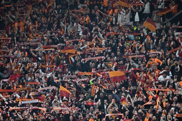Galatasaray v Juventus - UEFA Champions League ISTANBUL, TURKIYE - FEBRUARY 17: Fans of Galatasaray show their support during UEFA Champions League last 16 playoff round first leg football match between Galatasaray and Juventus at RAMS Park in Istanbul, Turkiye on February 17, 2026. Isa Terli Anadolu Istanbul Turkey. Editorial use only. Please get in touch for any other usage.  Copyright: x2026xAnadoluxIsaxTerlix