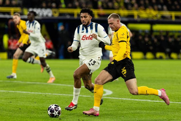 UEFA Champions League Borussia Dortmund Atalanta BC 17 02 2026 Éderson Atalanta BC, 13 , Julian Ryerson Borussia Dortmund, 26 UEFA Champions League Borussia Dortmund Atalanta BC Signal Iduna Park, Dortmund 17 02 2026 Copyright: xBEAUTIFULxSPORTS Buriakovx