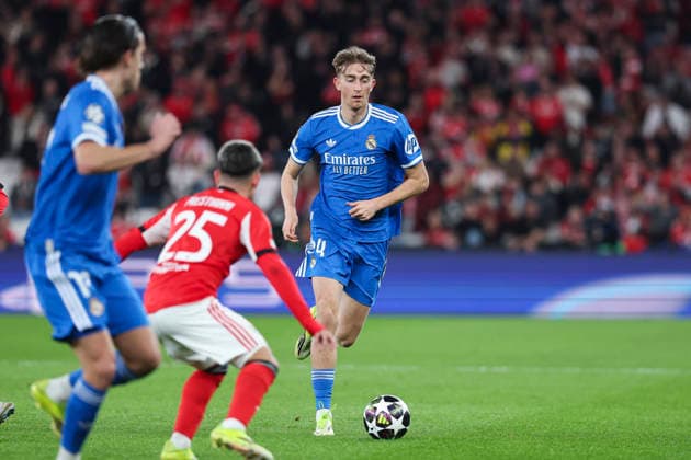 February 17, 2026, Lisbon, Lisbon, Portugal: Dean Huijsen of Real Madrid CF in action during the UEFA Champions League 2025 26 League Knockout Play-off First Leg match between SL Benfica and Real Madrid C.F. at Estadio do SL Benfica on February 17, 2026 in Lisbon, Portugal. SL Benfica V Real Madrid C.F. - UEFA Champions League 2025 26 League Knockout Play-Off First Leg  - ZUMAa181 20260217_zaa_a181_092 Copyright: xIrinaxR.xHipolitox