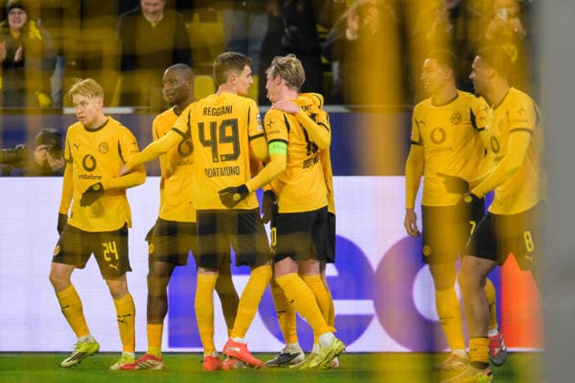 Soccer, Champions League, 20260217, BV Borussia Dortmund Atalanta Bergamo In the picture Goal 2 0 Goal celebration cheers Dortmund Signal Iduna Park North Rhine-Westphalia Germany Copyright: Passion2Press MarkusxFischerx