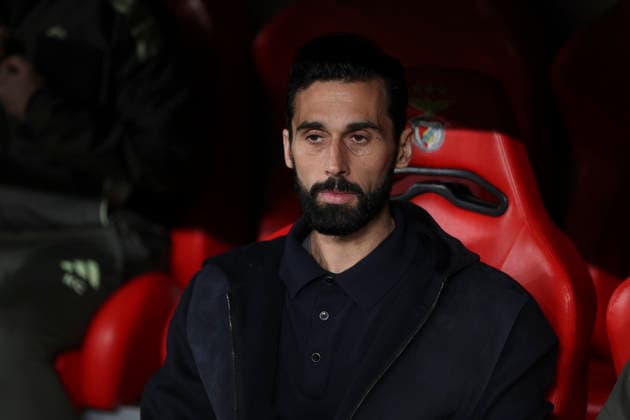 February 17, 2026, Lisbon, Lisbon, Portugal: Alvaro Arbeloa, head coach of Real Madrid, looks on during the UEFA Champions League 2025 26 League Knockout Play-off First Leg match between SL Benfica and Real Madrid C.F. at Estadio do SL Benfica on February 17, 2026 in Lisbon, Portugal. SL Benfica V Real Madrid C.F. - UEFA Champions League 2025 26 League Knockout Play-Off First Leg  - ZUMAa181 20260217_zaa_a181_111 Copyright: xIrinaxR.xHipolitox