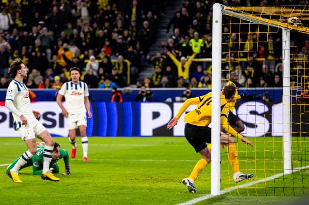 DORTMUND, GERMANY - FEBRUARY 17: Maximilian Beier of Borussia Dortmund scores his team s second goal during the UEFA Champions League 2025 26 League Knockout Play-off First Leg match between Borussia Dortmund and Atalanta BC at BVB Stadion Dortmund on February 17, 2026 in Dortmund, Germany. (Photo by Rene Nijhuis) SPO  Copyright: xRenexNijhuis
