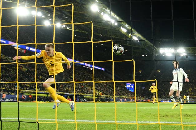 Dortmund, Germany, 17 02 26, Maximilian Beier Borussia Dortmund scores the 2 0 during the Champions League playoff match between Borussia Dortmund Atalanta Bergamo at Signal Iduna Park in Dortmund Photo by Joachim Bywaletz DFB DFL REGULATIONS PROHIBIT ANY USE OF PHOTOGRAPHS AS IMAGE SEQUENCES AND OR QUASI VIDEO Copyright: JoachimxBywaletz xJB-Sportfoto