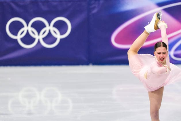 2026-02-17 - Milano Cortina 2026 Winter Olympics Figure skating, Eiskunstlauf Women Single Skating MILAN, ITALY - FEBRUARY 17: Nina Pinzarrone of Belgium performing in the Figure Skating Women Single Skating Short Program during the Milano Cortina 2026 Winter Olympics at the Milano Ice Skating Arena on February 17, 2026 in Milan, Italy Milan Milano Ice Skating Arena Italy Content not available for redistribution in The Netherlands directly or indirectly through any third parties. Copyright: xAndrexWeeningx