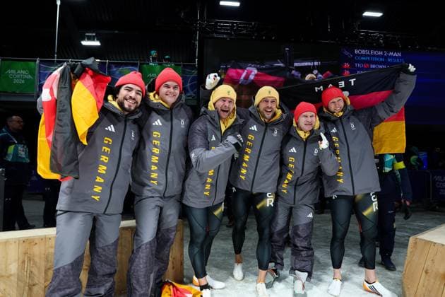 Olympische Winterspiele Milano Cortina 2026 Bob Zweierbob Männer am 17.02.2026 im Cortina Sliding Centre in Cortina d™Ampezzo Johannes Lochner Georg Fleischhauer ( Deutschland ) gewinnen die Gold Medaille *** Olympic Winter Games Milano Cortina 2026 Bobsleigh two-man on 17 02 2026 at the Cortina Sliding Center in Cortina d™Ampezzo Johannes Lochner Georg Fleischhauer Germany win the gold medal xMSx