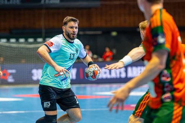 Petar Krupic RK Nexe, Nr 13 L R , TSV Hannover Burgdorf orange against RK Nexe mint 1 Matchday of the Main Round EHF European League 2025 2026 17 02 2026, Swiss Life Hall Hannover, GER , Copyright: xJanxGuentherx xTSVxHannover-Burgdorfx
