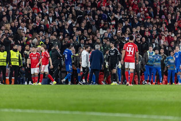 Game stop because of racism during the match between SL Benfica and Real Madrid , valid for UEFA Champions League 2025 2026 at Estadio do Lisboa Benfica on 17 February 2026. Lisbon Estadio do Sport Lisboa Benfica Lisbon Portugal Copyright: xIMAGOx xPRIMExSPORTSxIMAGESx xFILIPExOLIVEIRAx