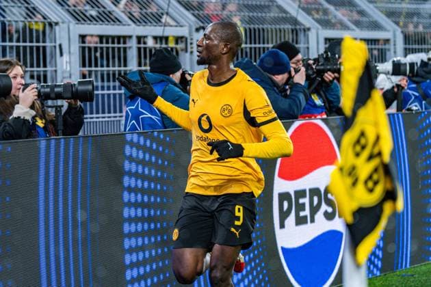 17 02 2026, Borussia Dortmund vs Atalanta Bergamo, UEFA Champions League, Playoffs Goal for 2 0 by Maximilian Beier Borussia Dortmund, 14 cheers here by Serhou Guirassy Borussia Dortmund, 9 after submission Regulations prohibit any use of photographs as image sequences and or quasi video Copyright: xBahhoxKarax