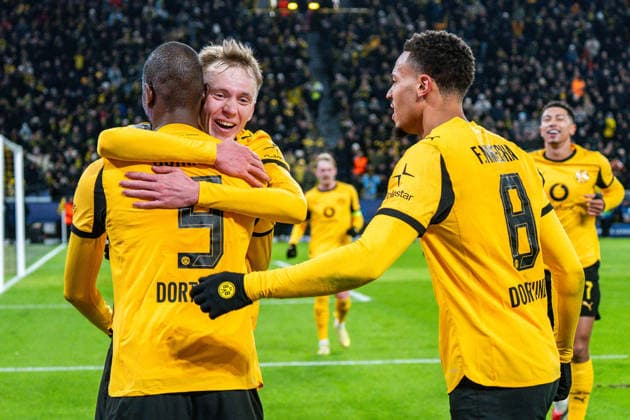 17 02 2026, Borussia Dortmund vs Atalanta Bergamo, UEFA Champions League, Playoffs goal for 2 0 by Maximilian Beier Borussia Dortmund, 14 cheers here by Serhou Guirassy Borussia Dortmund, 9 after submission, Felix Nmecha Borussia Dortmund, 8 Regulations prohibit any use of photographs as image sequences and or quasi video Copyright: xBahhoxKarax