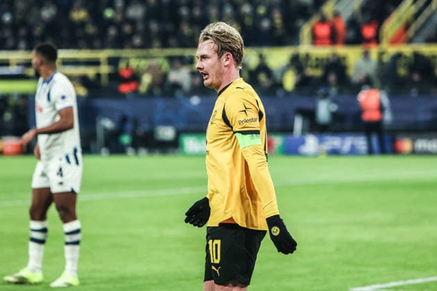 Sport, Football, UEFA Champions League season 2025 2026 PlayOffs first leg Borussia Dortmund Atalanta Bergamo 17 02 2026, SIGNAL IDUNA PARK Julian Brandt Borussia Dortmund, 10 Dortmund SIGNAL IDUNA PARK North Rhine-Westphalia Germany