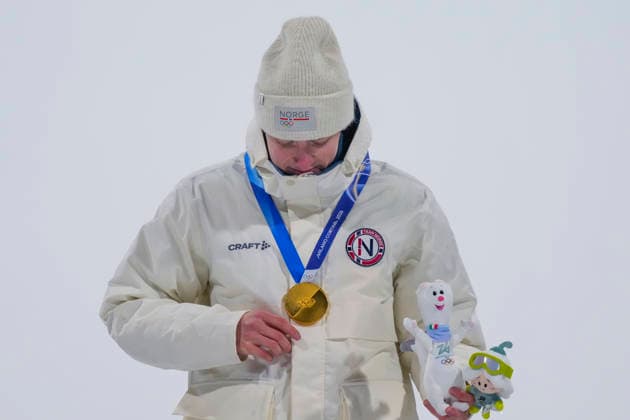 Winter Olympics in Milan Cortina 2026 Livigno, Italy 20260217. Tormod Frostad with the gold after the men s freeski Big Air in Livigno during the Winter Olympics in Milano Cortina 2026. Photo: Cornelius Poppe NTB Livigno Italy EDITORIAL USE ONLY. RESTRICTED USE FOR BETTING COMPANIES Ref:_SPOz4zJQXRsOc8.jpg *** Winter Olympics in Milan Cortina 2026 Livigno, Italy 20260217 Tormod Frostad with the gold after the men s freeski Big Air in Livigno during the Winter Olympics in Milano Cortina 2026 Photo Cornelius Poppe NTB Livigno Italy EDITORIAL USE ONLY RESTRICTED USE FOR BETTING COMPANIES  Copyright: xCorneliusxPoppex xNTBx