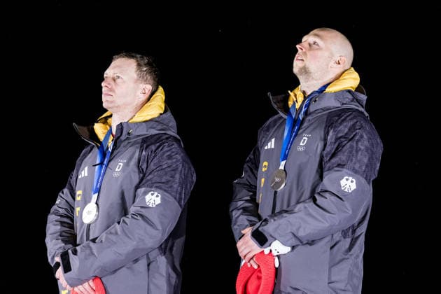 CORTINA, ITALY - FEBRUARY 17: Silver medalists Francesco Friedrich and Alexander Schueller (Germany) during the Bobsleigh 2-man medal ceremony at the Milano Cortina 2026 Olympics at Cortina Sliding Centre on day 11 of the Milano Cortina 2026 Olympics on February 17, 2026 in Cortina, Italy. Editorial use only. Italy Copyright: xSteffiexWunderlx