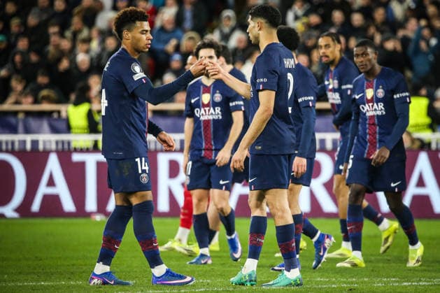 February 17, 2026, Monaco, France, Monaco: Desire DOUE of PSG celebrate his goal with Achraf HAKIMI of PSG during the UEFA Champions League match between AS Monaco and Paris Saint-Germain at Louis II Stadium on February 17, 2026 in Monaco, Monaco. Monaco Monaco - ZUMAm308 20260217_zsp_m308_023 Copyright: xMatthieuxMirvillex