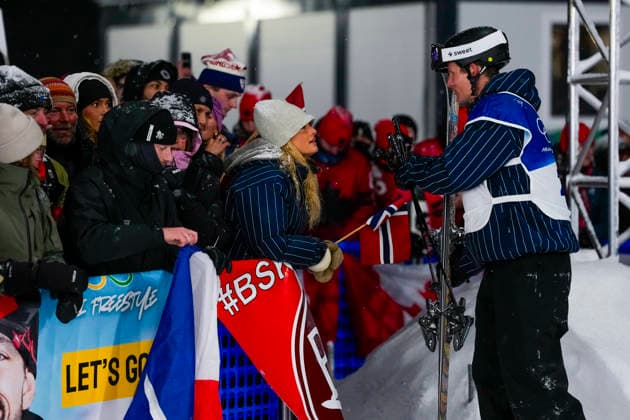 Winter Olympics in Milan Cortina 2026 Livigno, Italy 20260217. Birk Ruud descends with his girlfriend Tonje Frigstad (left) after the men s freeski Big Air in Livigno during the Winter Olympics in Milan Cortina 2026. Photo: Cornelius Poppe NTB Livigno Italy EDITORIAL USE ONLY. RESTRICTED USE FOR BETTING COMPANIES Ref:_SPOOk6lg4qShK0.jpg *** Winter Olympics in Milan Cortina 2026 Livigno, Italy 20260217 Birk Ruud descends with his girlfriend Tonje Frigstad left after the men s freeski Big Air in Livigno during the Winter Olympics in Milan Cortina 2026 Photo Cornelius Poppe NTB Livigno Italy EDITORIAL USE ONLY RESTRICTED USE FOR BETTING COMPANIES  Copyright: xCorneliusxPoppex xNTBx