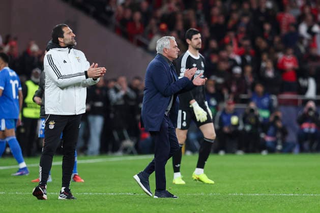 February 17, 2026, Lisbon, Lisbon, Portugal: Jose Mourinho, head coach of SL Benfica, gestures during the UEFA Champions League 2025 26 League Knockout Play-off First Leg match between SL Benfica and Real Madrid C.F. at Estadio do SL Benfica on February 17, 2026 in Lisbon, Portugal. Lisbon Portugal - ZUMAa181 20260217_zaa_a181_128 Copyright: xIrinaxR.xHipolitox