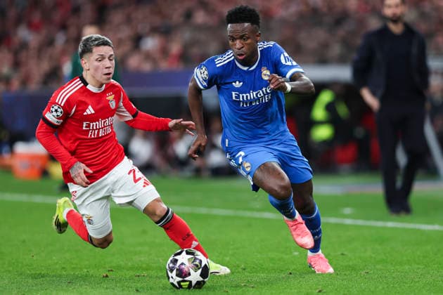 February 17, 2026, Lisbon, Lisbon, Portugal: Gianluca Prestianni of SL Benfica and Vinicius Junior of Real Madrid CF in action during the UEFA Champions League 2025 26 League Knockout Play-off First Leg match between SL Benfica and Real Madrid C.F. at Estadio do SL Benfica on February 17, 2026 in Lisbon, Portugal. Lisbon Portugal - ZUMAa181 20260217_zaa_a181_168 Copyright: xIrinaxR.xHipolitox