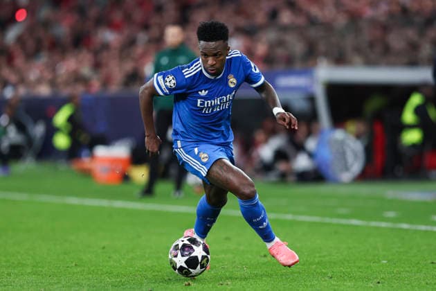 February 17, 2026, Lisbon, Lisbon, Portugal: Vinicius Junior of Real Madrid CF in action during the UEFA Champions League 2025 26 League Knockout Play-off First Leg match between SL Benfica and Real Madrid C.F. at Estadio do SL Benfica on February 17, 2026 in Lisbon, Portugal. Lisbon Portugal - ZUMAa181 20260217_zaa_a181_176 Copyright: xIrinaxR.xHipolitox
