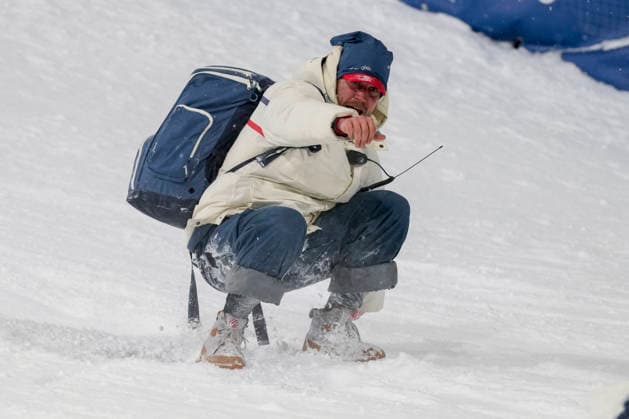 17 02 2026, Livigno, Snow Park, Winter Olympics: Men s Freeski Bigair Final, Tormod Frostad of Norway (not showed) coach slip down from the Big air landing Livigno Snow Park Lombardy Italy *** 17 02 2026, Livigno, Snow Park, Winter Olympics Men s Freeski Bigair Final, Tormod Frostad of Norway not showed coach slip down from the Big air landing Livigno Snow Park Lombardy Italy Copyright: xJustPictures.ch JarixPestelaccix jp-en-JaPe-JP4_JAR_Olympic_MiCo26_BAMSkiFinals_17Feb2026_00120