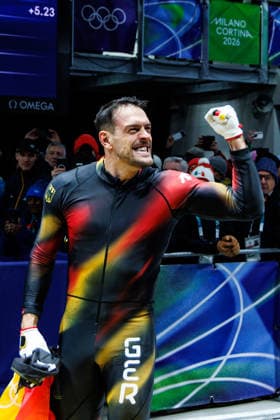 OLYMPICS - Winter Olympic Games, Olympische Spiele, Olympia, OS Milano Cortina 2026 CORTINA D AMPEZZO,ITALY,17.FEB.26 - OLYMPICS, BOBSLEIGH - Winter Olympic Games Milano Cortina 2026, 2-man, men. Image shows the rejoicing of Georg Fleischhauer (GER).  GEPAxpictures xMaticxKlansek