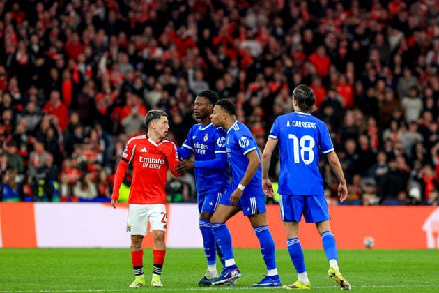 Estádio da Luz Kylian Mbappé of Real Madrid CF reacts with Gianluca Prestianni of SL Benfica during the UEFA Champions League 2025 26 League Knockout Play-off First Leg match between SL Benfica and Real Madrid C.F. at Estadio do SL Benfica on February 17, 2026 in Lisbon, UEFA Champions League 2025 26 League Knockout Play-off: SL Benfica vs Real Madrid C.F. (Valter Gouveia SPP)  Copyright: xValterxGouveia SPPx Sportspressphoto_SPR93881