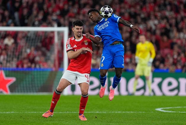 Lisbon, 17 02 25 - Benfica hosted Real Madrid at stadium da Luz in a match for the KO play-offs 1st leg of UEFA Champions League 2025 26. Tomas Araujo of SL Benfica, Vinicius Junior of Real Madrid CF brunodecarvalho_benficarealmadrid-5720 Lisbon Estadio da Luz Lisbon Portugal Copyright: xKapta+x xAtlÃ¢nticoxPressx