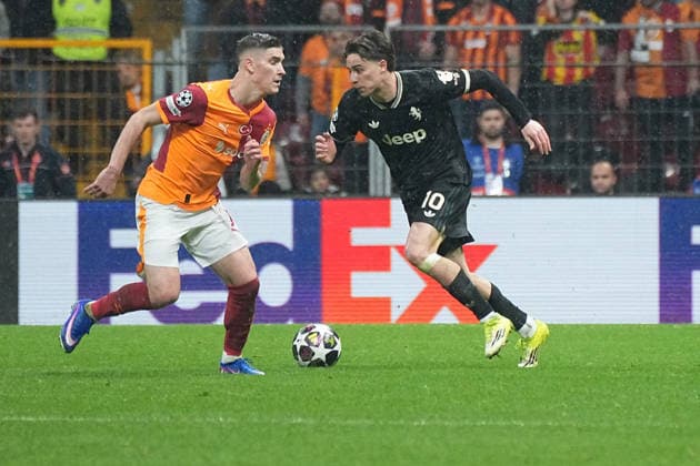ISTANBUL, TURKEY - FEBRUARY 17: Roland Sallai (L) of Galatasaray and Kenan Yildiz (R) of Juventus battle for the ball during the UEFA Champions League 2025 26 League Knockout Play-off First Leg match between Galatasaray A.S. and Juventus at Ali Sami Yen Spor Kompleksi on February 17, 2026 in Istanbul, Turkey. Istanbul Turkey Copyright: xSeskimphotox GSaray-Juve-170226 (240)