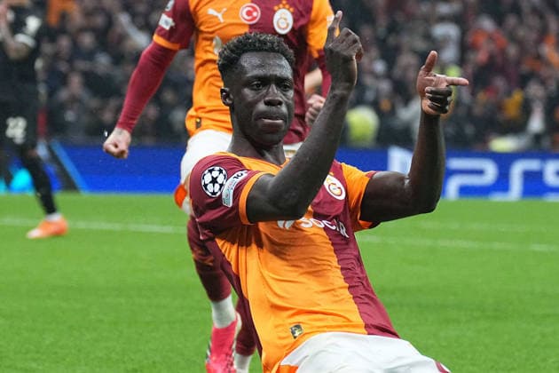 ISTANBUL, TURKEY - FEBRUARY 17: Davinson Sanchez (6) of Galatasaray celebrates after scoring the first goal of his team with teammates during the UEFA Champions League 2025 26 League Knockout Play-off First Leg match between Galatasaray A.S. and Juventus at Ali Sami Yen Spor Kompleksi on February 17, 2026 in Istanbul, Turkey. Istanbul Turkey Copyright: xSeskimphotox GSaray-Juve-170226 (285)