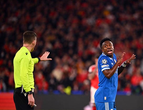 Benfica v Real Madrid - UEFA Champions League LISBON, PORTUGAL - FEBRUARY 17: Real Madrid player Vinicius Junior reacts during the UEFA Champions League match between SL Benfica and Real Madrid at Estadio da Luz in Lisbon, Portugal, on February 17, 2026. Zed Jameson Anadolu Lisbon Portugal. Editorial use only. Please get in touch for any other usage.  Copyright: x2026xAnadoluxZedxJamesonx