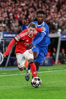 FBL UEFA Champions League 2025 26 SL Benfica Real Madrid Gianluca Prestianni S L Benfica , Eduardo Camavinga Real Madrid battles for the Ball during UEFA Champions League 2025 26 KO play offs match between Sport Lisboa e Benfica and Real Madrid at Estadio da Luz on Thursday 17 February 2026 in Lisbon, Portugal Copyright: JoaquimxFerreira