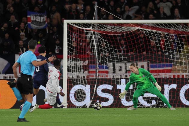 CALCIO - UEFA Champions League - AS Monaco vs PSG Folarin Balogun ( 9 - AS Monaco) scoes a goal during AS Monaco vs PSG, UEFA Champions League football match in Monaco, PrincPhoto by IPA ABACAPRESS.COMlity of Monaco, February 17 2026 Monaco  Copyright: xIPAxSport ABACAx