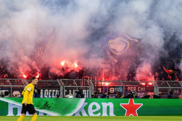UEFA Champions League Borussia Dortmund Atalanta BC 17 02 2026 Fans of Atalanta BC with pyrotechnics UEFA Champions League Borussia Dortmund Atalanta BC Signal Iduna Park, Dortmund 17 02 2026 Copyright: xBEAUTIFULxSPORTS Buriakovx