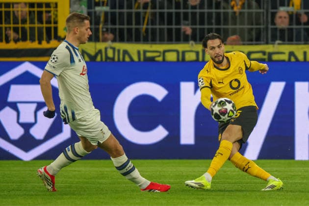 Dortmund, Germany February 17, 2026 UEFA Champions League 2025 2026 Borussia Dortmund vs Atalanta Bergamo In the picture from left in the duel Mario Pasalic Atalanta Bergamo and Ramy Bensebaini BVB Copyright: HMBxMedia MadeleinexFantini