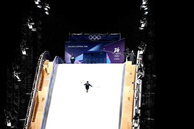 (260218) -- LIVIGNO, Feb. 18, 2026 -- Tormod Frostad of Norway competes during Freestyle Skiing Men s Freeski Big Air Final at the Milan-Cortina 2026 Olympic Winter games, Winterspiele,Spiele, Summer games in Livigno, Italy, Feb. 17, 2026. ) (MICO2026)ITALY-LIVIGNO-OLYMPIC WINTER GAMES-FREESTYLE SKIING-MEN S FREESKI BIG AIR-FINAL ZhangxHongxiang 