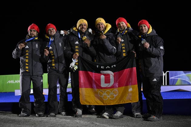 (260218) -- CORTINA D AMPEZZO, Feb. 18, 2026 -- Gold medalists Johannes Lochner (3rd R) Georg Fleischhauer (3rd L), silver medalists Francesco Friedrich(1st R) Alexander Schuller (2nd R) and bronze medalists Adam Ammour (1st L) Alexander Schaller of Germany pose after the awarding ceremony for the Bobsleigh 2-man at the Milan-Cortina 2026 Olympic Winter games, Winterspiele,Spiele, Summer games in Cortina D Ampezzo, Italy, Feb. 17, 2026. ) (MICO2026)ITALY-CORTINA D AMPEZZO-OLYMPIC WINTER GAMES-BOBSLEIGH-2-MAN LianxYi 