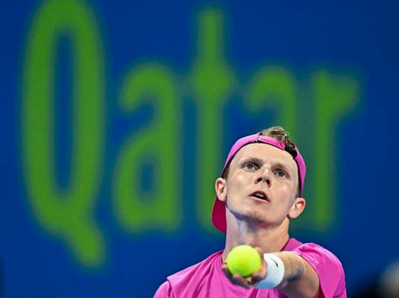 February 17, 2026, Doha, Qatar: Jesper de Jong of the Netherlands plays against Andrey Rublev of Russia (not in view) during their men s singles round of 32 match at the ATP, Tennis Herren Qatar Exxonmobil Open 2026 tennis tournament at the Khalifa International Tennis Complex. Jesper de Jong won against Andrey Rublev 6-4,6-3. ATP Qatar Exxonmobil Open 2026 Tennis Tournament In Doha - 17 Feb 2026  - ZUMAs197 20260217_aaa_s197_390 Copyright: xNoushadxVariyattiyakkalx