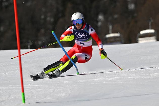 Cortina d Ampezzo, Italy, February 18th 2026. Wendy Holdener of Switzerland in action during the Alpine Skiing Womens Slalom race of the Olympic Winter games, Winterspiele,Spiele, Summer games 2026 in Cortina d Ampezzo, Italy. (Photo by Igor Kupljenik Sports Press Photo)  Copyright: xIgorxKupljenikx xSPPx Sportspressphoto_SPR93974
