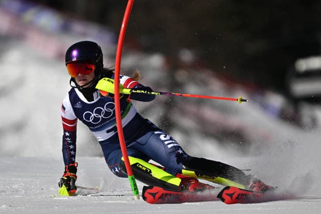 Cortina d Ampezzo, Italy, February 18th 2026. Mikaela Shiffrin of United States of America in action during the Alpine Skiing Womens Slalom race of the Olympic Winter games, Winterspiele,Spiele, Summer games 2026 in Cortina d Ampezzo, Italy. (Photo by Igor Kupljenik Sports Press Photo)  Copyright: xIgorxKupljenikx xSPPx Sportspressphoto_SPR93977