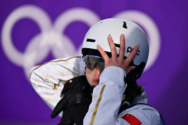 (260218) -- LIVIGNO, Feb. 18, 2026 -- Shao Qi of China reacts during the freestyle skiing women s aerials qualification 1 at the Milan-Cortina 2026 Olympic Winter games, Winterspiele,Spiele, Summer games in Livigno, Italy, Feb. 18, 2026. ) (MICO2026)ITALY-LIVIGNO-OLYMPIC WINTER GAMES-FREESTYLE SKIING-WOMEN S AERIALS-QUALIFICATION ZhangxHongxiang 