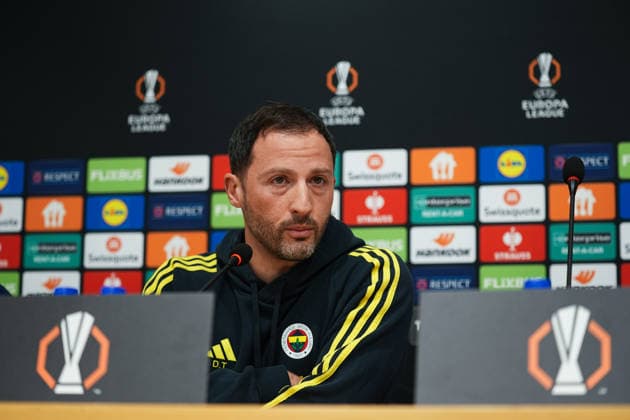 Ahead of the Fenerbahce v Nottingham Forest - UEFA Europa League ISTANBUL, TURKIYE - FEBRUARY 18: Head Coach of Fenerbahce Domenico Tedesco speaks during the press conference, PK, Pressekonferenz ahead of the UEFA Europa League round of 16 play-off first leg match between Fenerbahce v Nottingham Forest at Can Bartu Facilities in Istanbul, Turkiye on February 18, 2026. Adem Kutucu Anadolu Istanbul Turkey. Editorial use only. Please get in touch for any other usage.  Copyright: x2026xAnadoluxAdemxKutucux