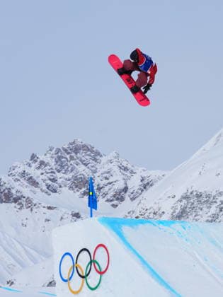 February 18, 2026, Livigno, Italy: Canada s Mark McMorris competes in men s snowboard slopestyle at the Milano Cortina 2026 Winter Olympic Games, Olympische Spiele, Olympia, OS in Livigno, Italy, Wednesday, Feb. 18, 2026. Canada News - February 18, 2026  - ZUMAc35_ 20260218_zaf_c35_017 Copyright: xSeanxKilpatrickx