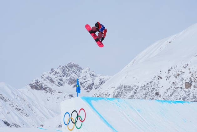 February 18, 2026, Livigno, Italy: Canada s Mark McMorris competes in men s snowboard slopestyle at the Milano Cortina 2026 Winter Olympic Games, Olympische Spiele, Olympia, OS in Livigno, Italy, Wednesday, Feb. 18, 2026. Canada News - February 18, 2026  - ZUMAc35_ 20260218_zaf_c35_018 Copyright: xSeanxKilpatrickx