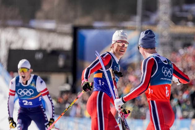 Winter Olympics in Milan Cortina 2026 Val di Fiemme, Italy 20260218. Johannes Hosflot Klaebo and Einar Hedegart from Norway cheer during the cross-country team sprint on Lago di Tesero during the Winter Olympics in Milano Cortina 2026. Photo: Terje Pedersen NTB Val di Fiemme Italy EDITORIAL USE ONLY. RESTRICTED USE FOR BETTING COMPANIES Ref:_SPObqeGv4ugpP8.jpg *** Winter Olympics in Milan Cortina 2026 Val di Fiemme, Italy 20260218 Johannes Hosflot Klaebo and Einar Hedegart from Norway cheer during the cross country team sprint on Lago di Tesero during the Winter Olympics in Milano Cortina 2026 Photo Terje Pedersen NTB Val di Fiemme Italy EDITORIAL USE ONLY RESTRICTED USE FOR BETTING COMPANIES  Copyright: xTerjexPedersenx xNTBx