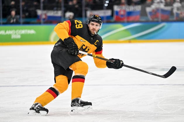 18 02 2026, Milano, Santa Giulia Ice hockey, Eishockey Arena, Winter Olympics: Slovakia - Germany (Ice Hockey), Leon Draisaitl of Germany Milano Santa Giulia Ice Hockey Arena Lombardy Italy *** 18 02 2026, Milano, Santa Giulia Ice Hockey Arena, Winter Olympics Slovakia Germany Ice Hockey , Leon Draisaitl of Germany Milano Santa Giulia Ice Hockey Arena Lombardy Italy Copyright: xJustPictures.ch AndreaxBrancax jp-en-AnBr-AB-AAB_385818022026
