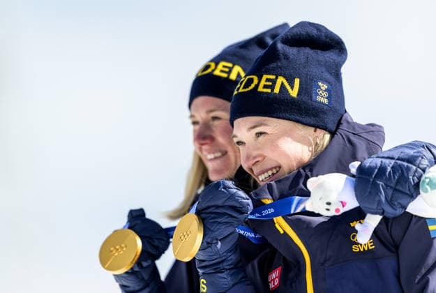 260218 Maja Dahlqvist of Sweden and Jonna Sundling of Sweden celebrate with gold medals after the women s free technique team sprint cross-country skiing final during day 12 of the 2026 Winter Olympics on February 18, 2026 in Val di Fiemme. Photo: Maxim Thore BILDBYRAN kod MT MT0993 skidor cross-country skiing langrenn Olympic Games, Olympische Spiele, Olympia, OS olympics winter olympics os ol olympiska spel vinter-os olympiske leker milano cortina 2026 milan cortina 2026 milano cortina 2026 olympic games milano cortina 2026 winter olympic games milano cortina-os milano cortina-ol vinter-ol 12 bbeng teamsprint jubel sweden sverige guld gold *** 260218 Maja Dahlqvist of Sweden and Jonna Sundling of Sweden celebrate with gold medals after the women s free technique team sprint cross country skiing final during day 12 of the 2026 Winter Olympics on February 18, 2026 in Val di Fiemme Photo Maxim Thore BILDBYRAN kod MT MT0993 skidor cross country skiing langrenn olympic games olympics winter olympics os ol olympiska spel vinter os olympiske leker milano cortina 2026 milan cortina 2026 milano cortina 2026 olympic games milano cortina 2026 winter olympic games milano cortina os milano cortina ol vinter ol 12 bbeng teamsprint jubel sweden sverige guld gold  Copyright: MAXIMxTHORE BB260218MT091