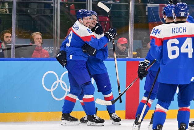 XXV Winter Olympic Games, Olympische Spiele, Olympia, OS in Milan, Italy, on February 18, 2026. Men s Ice hockey, Eishockey preliminary round playoffs, Slovakia - Germany. Dalibor Dvorsky of Slovakia, 2nd left, celebrates a goal with his teammate Oliver Okuliar. (CTKxPhoto MichalxKamaryt) CTKPhotoP2026021804917  CTKPhotoP2026021804917