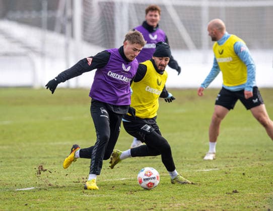 Soccer, Men, Season 2025 26, 2 Bundesliga, Hertha BSC, Training, f l Marten Winkler Hertha BSC , Kevin Sessa Hertha BSC , 18 02 2026, Copyright: xSebastianxRäppold MatthiasxKochx