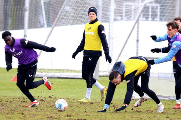 DEU, DFL, 2 FBL Hertha BSC, Training, 18 02 2026, Sportforum, Berlin, DEU, DFL, 2 FBL Hertha BSC, Training, in the picture Boris Lum Hertha BSC Berlin 21 , Luca Schuler Hertha BSC Berlin 18 , Paul Seguin Hertha BSC Berlin 30 DFL regulations prohibit any use of Photographs as image sequences and or quasi video nordphotoxGmbHx xEngler nph00076