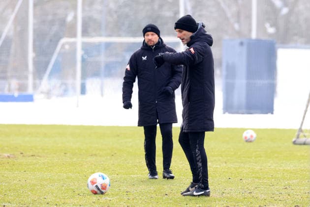 DEU, DFL, 2 FBL Hertha BSC, Training, 18 02 2026, Sportforum, Berlin, DEU, DFL, 2 FBL Hertha BSC, Training, im Bild Cheftrainer Stefan Leitl Hertha BSC Berlin , Co Trainer Patrick Ebert Hertha BSC Berlin DFL regulations prohibit any use of Photographs as image sequences and or quasi video nordphotoxGmbHx xEngler nph00076