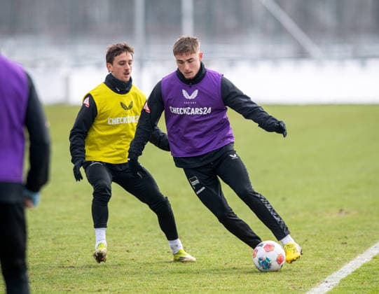 Soccer, Men, Season 2025 26, 2 Bundesliga, Hertha BSC, Training, f l Michal Karbownik Hertha BSC , Marten Winkler Hertha BSC , 18 02 2026, Copyright: xSebastianxRäppold MatthiasxKochx